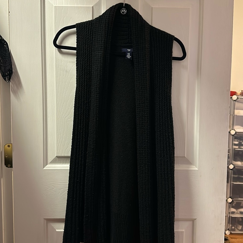 Gap sweater vest